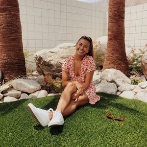 Meet your Posher, Malia